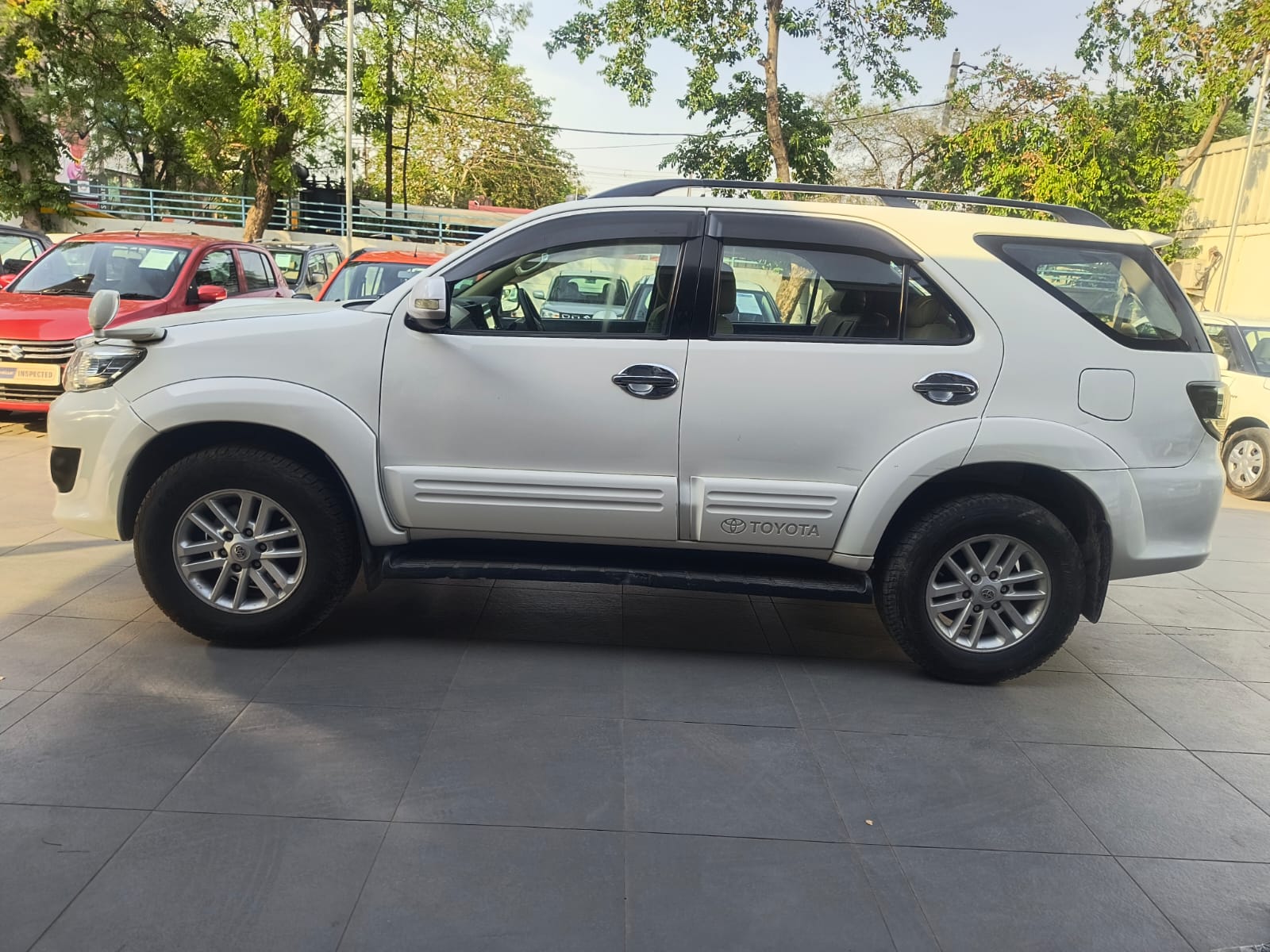 Toyota Fortuner 3.0 L 2WD AT