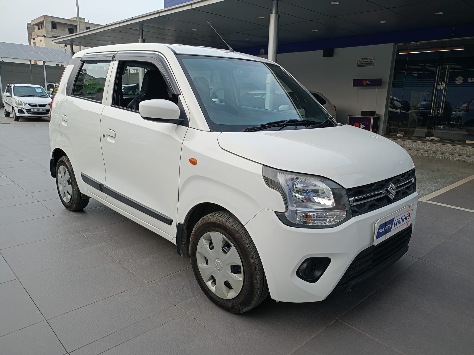 Maruti Suzuki Wagon R Vxi AGS- White