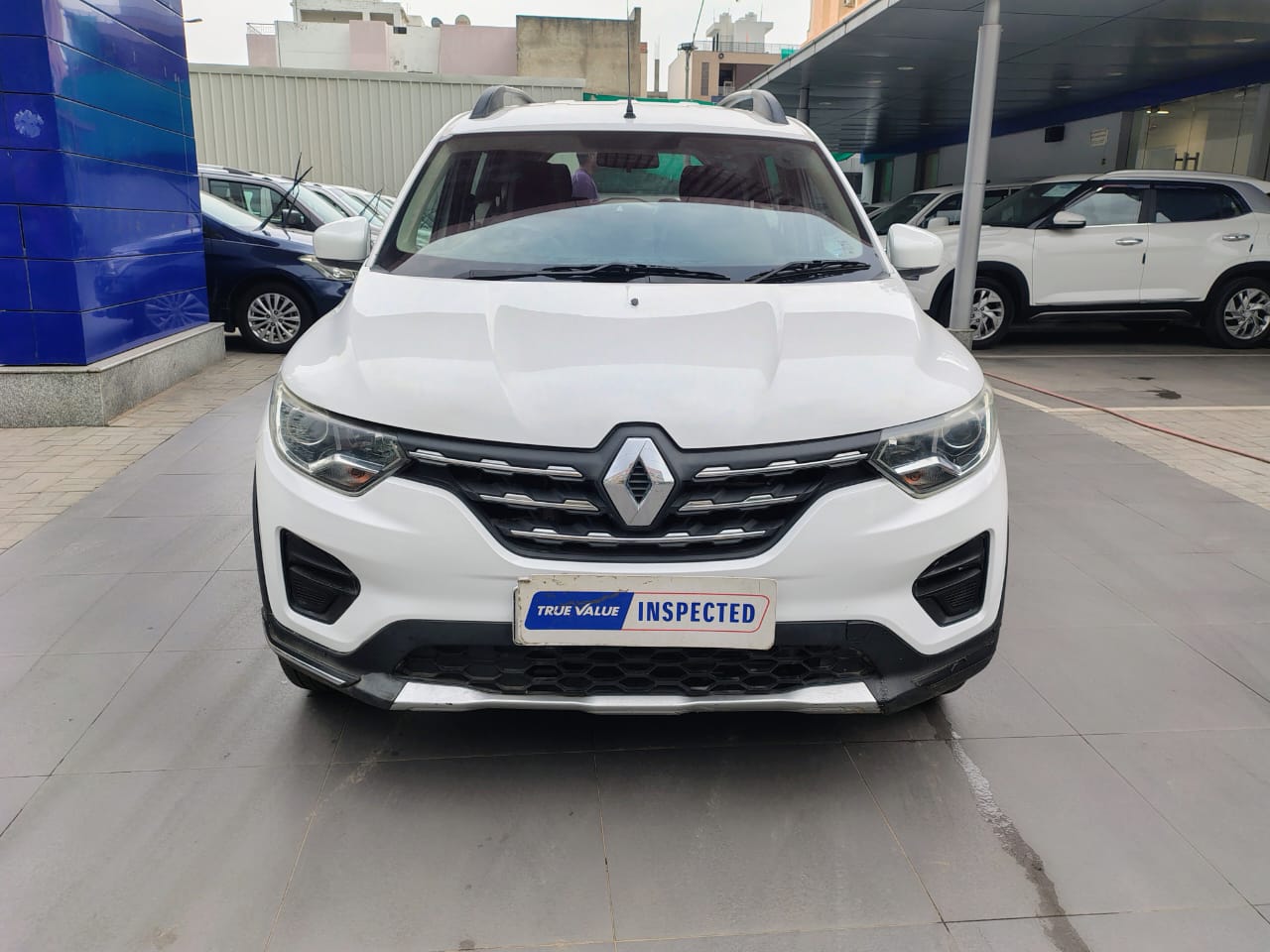 Renault Triber Rxt -White