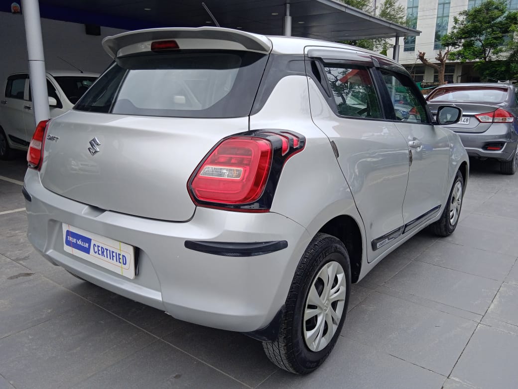 Maruti Suzuki Swift Vxi-Silver