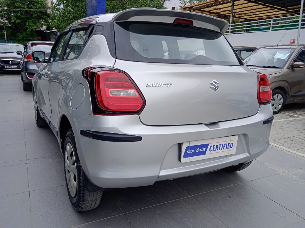 Maruti Suzuki Swift Vxi-Silver