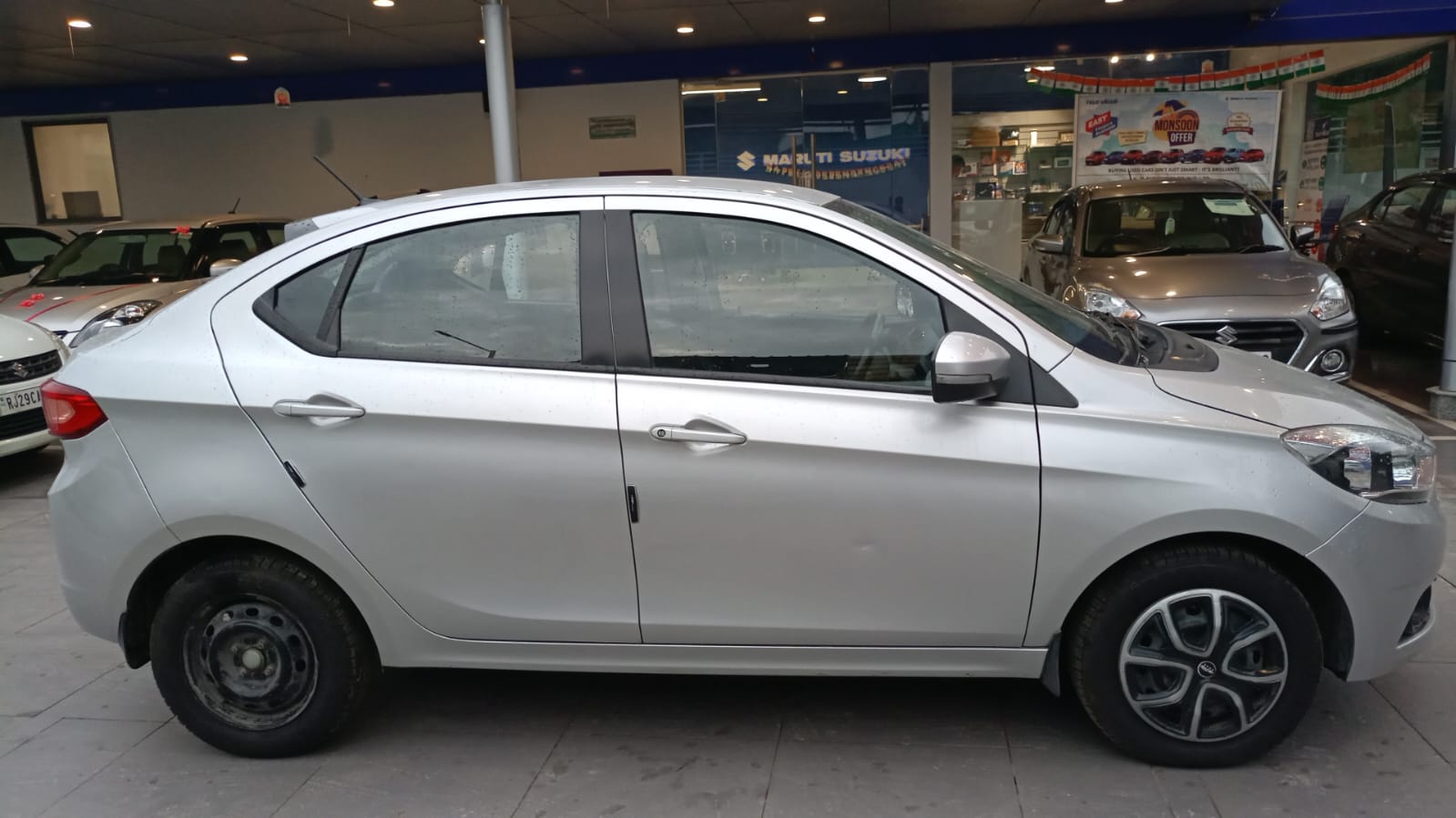 Tata Tigor XT