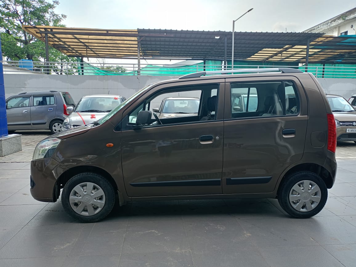 Maruti Suzuki Wagon R Lxi- Chocolate