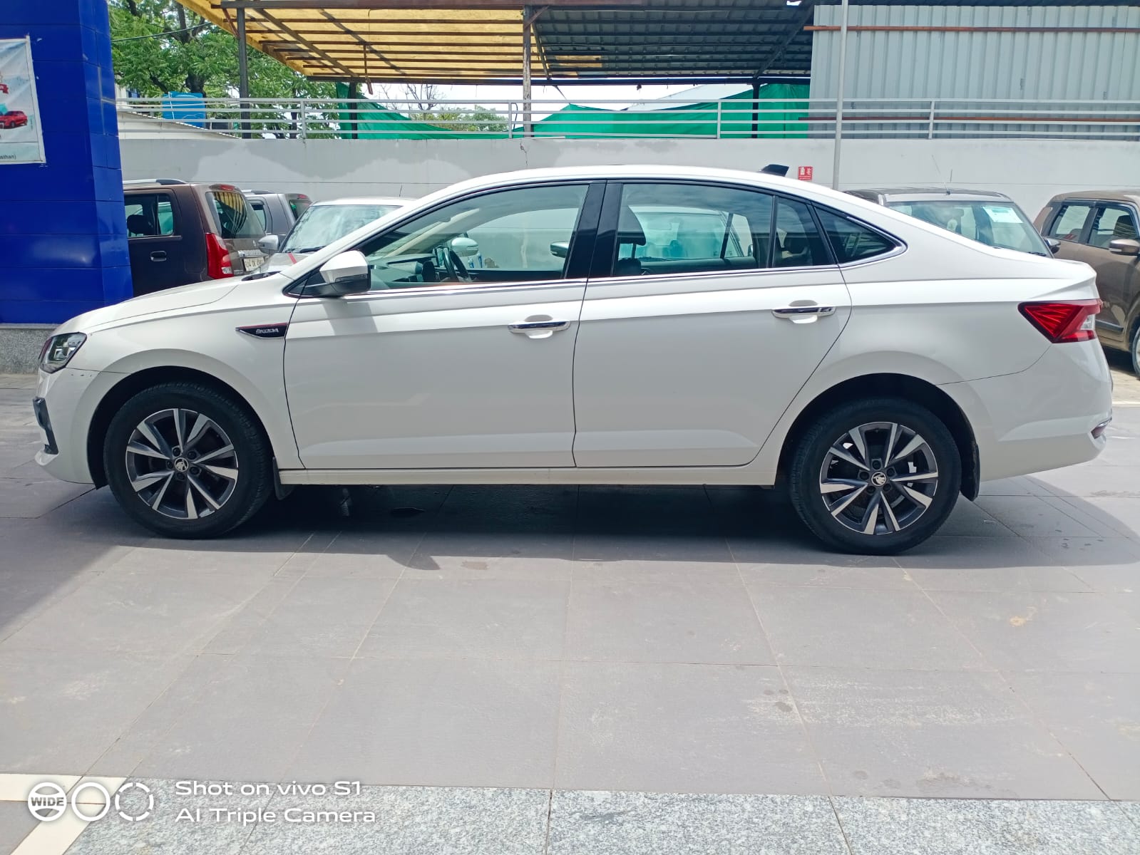 Skoda Slavia Style 1.0 TSI MT