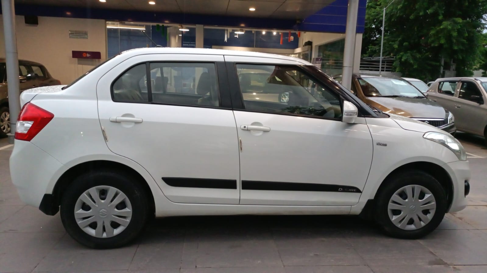 Maruti Suzuki Swift Dzire Vdi