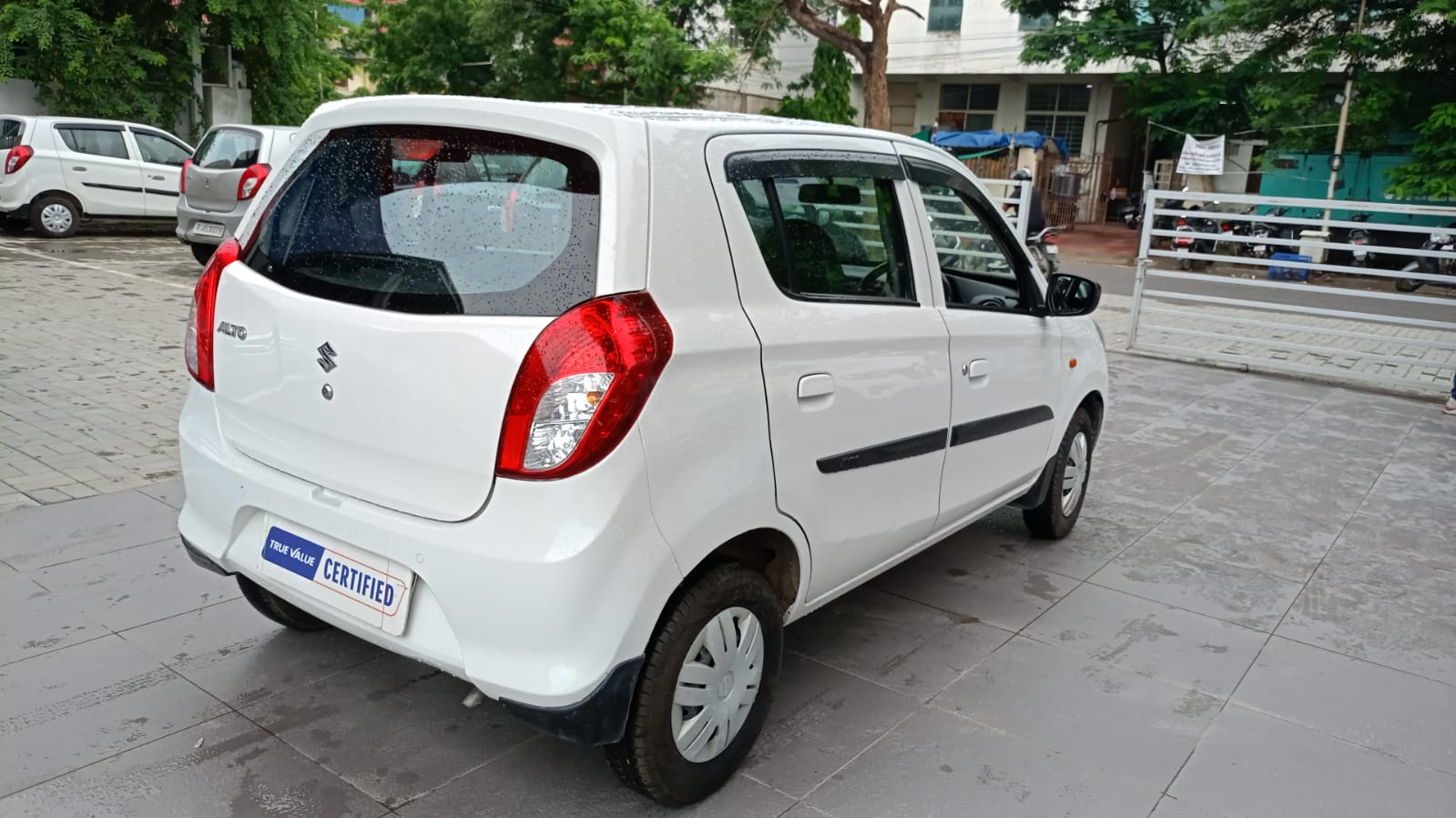 Maruti Suzuki Alto 800 Vxi -White