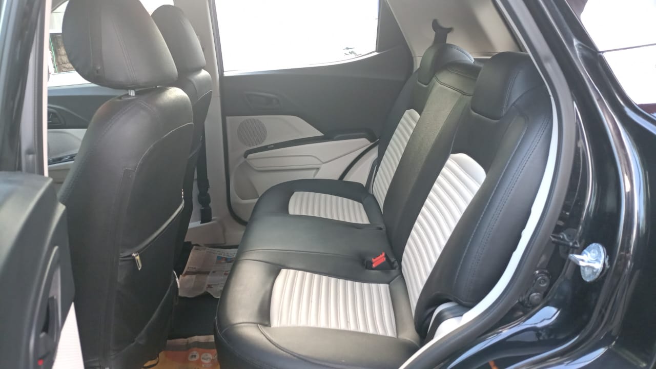 Mahindra Xuv 300 W6 PM