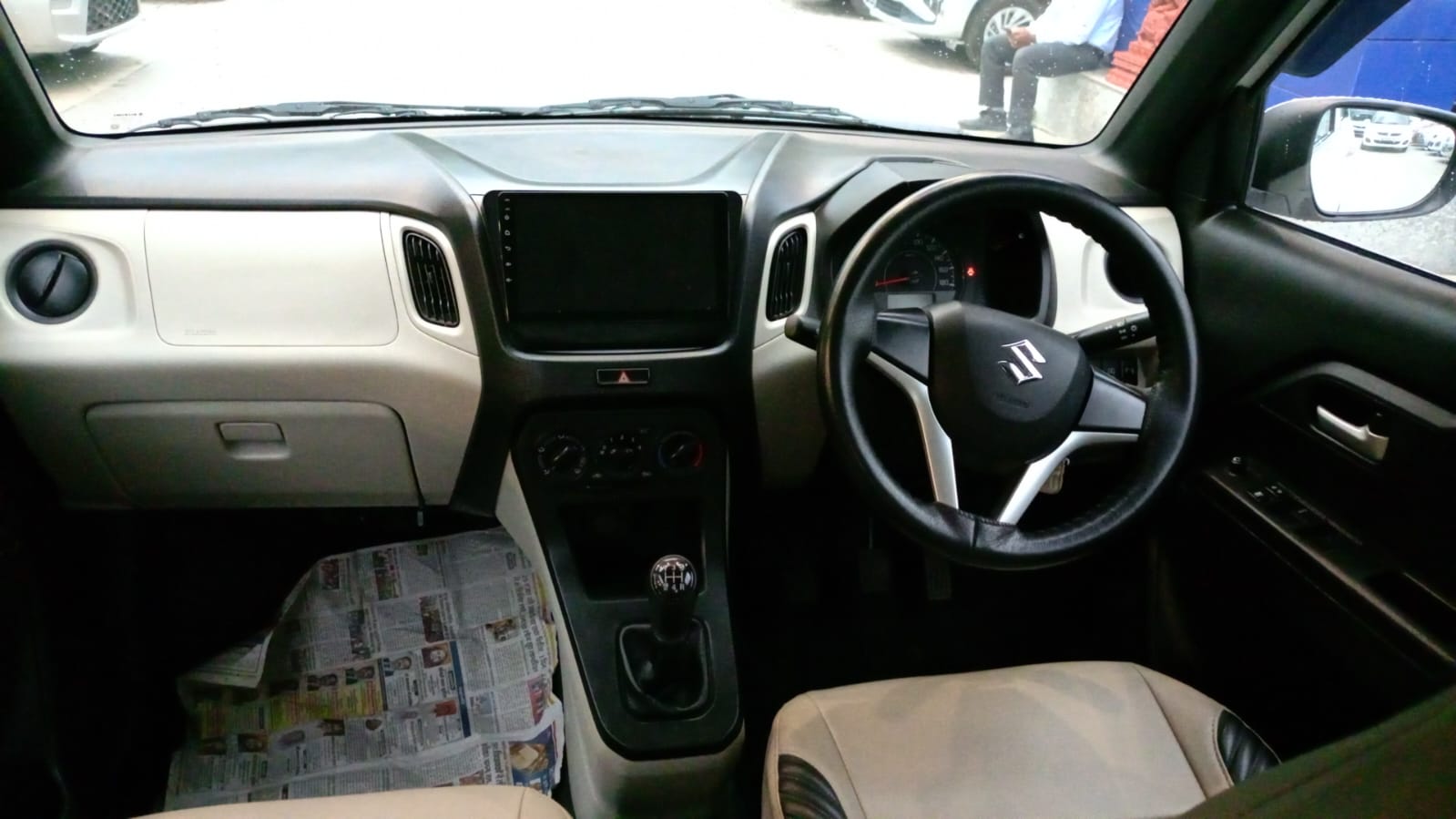 Maruti Suzuki Wagon R Vxi- White