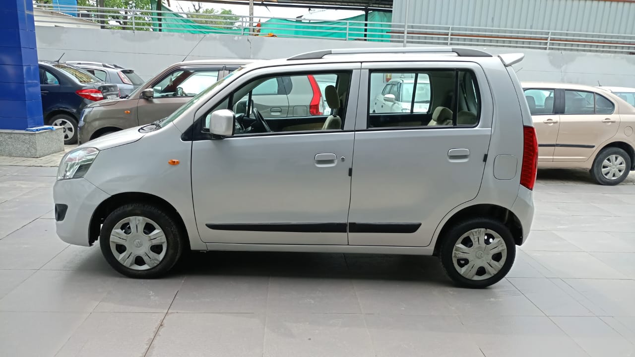 Maruti Suzuki Wagon R Vxi- Silver