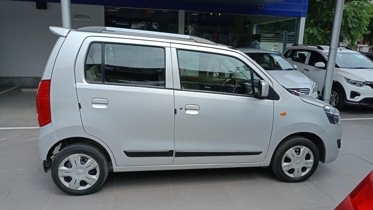 Maruti Suzuki Wagon R Vxi- Silver