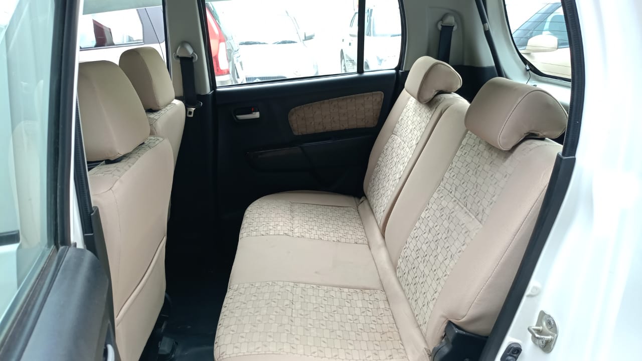 Maruti Suzuki Wagon R Vxi Amt - White