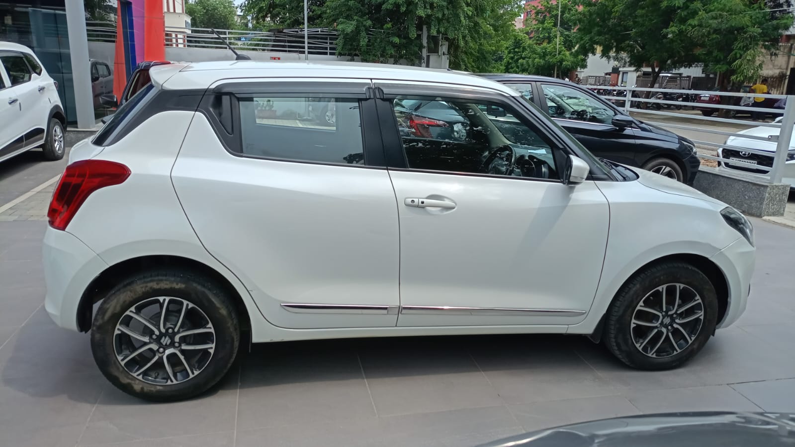 Maruti Suzuki Swift Zxi+ Amt