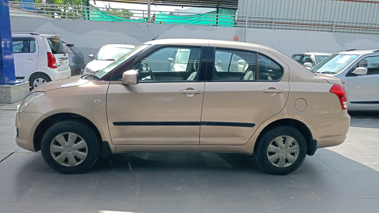 Maruti Suzuki Dzire Vxi - Beige