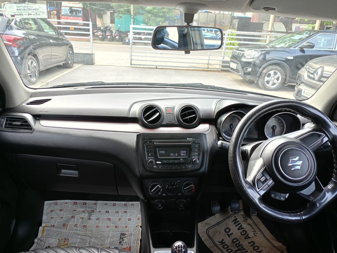 Maruti Suzuki Swift Vxi - Grey