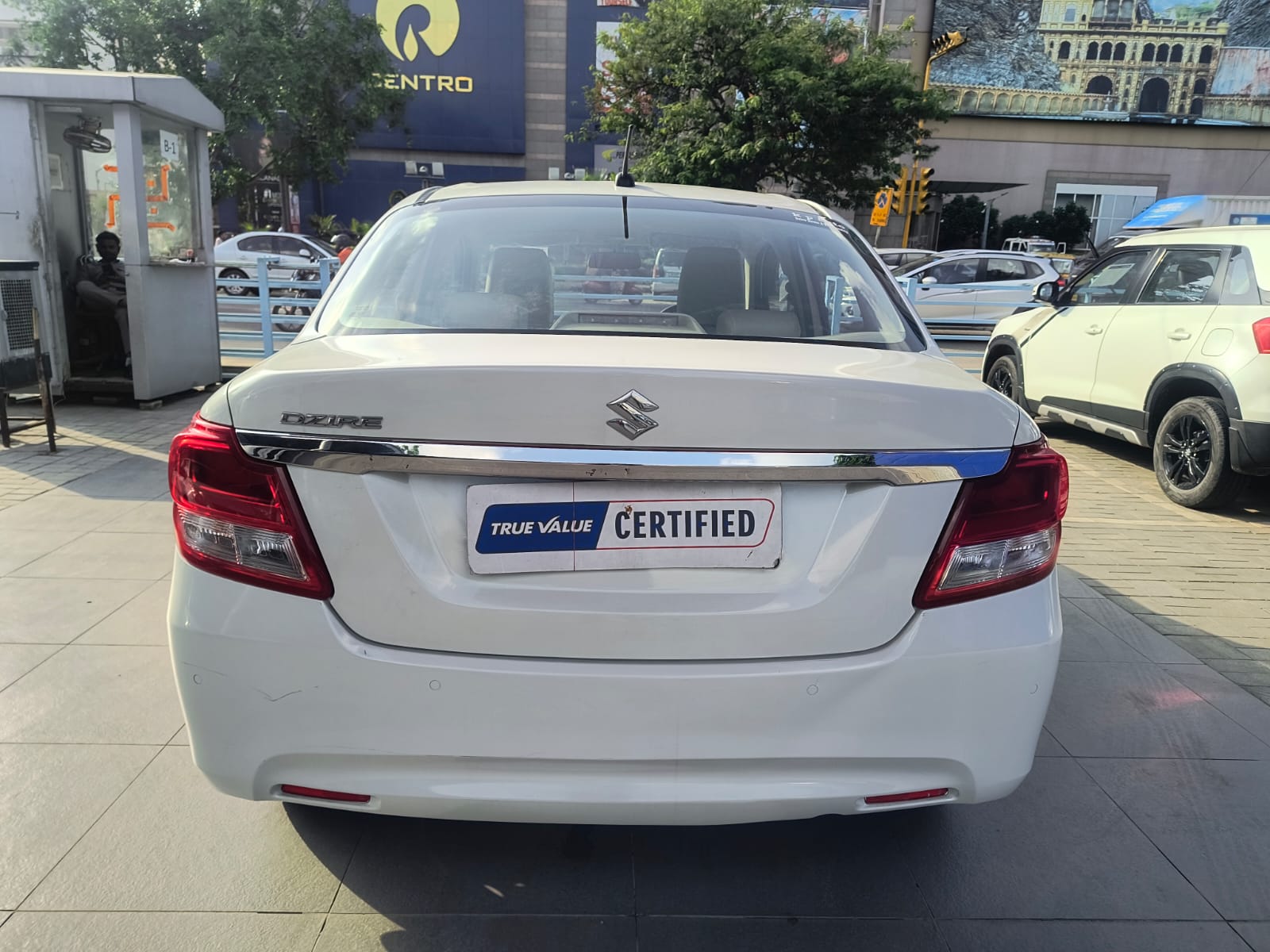 Maruti Suzuki Dzire Vxi- White