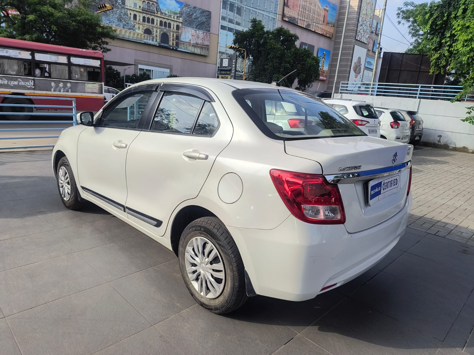 Maruti Suzuki Dzire Vxi- White