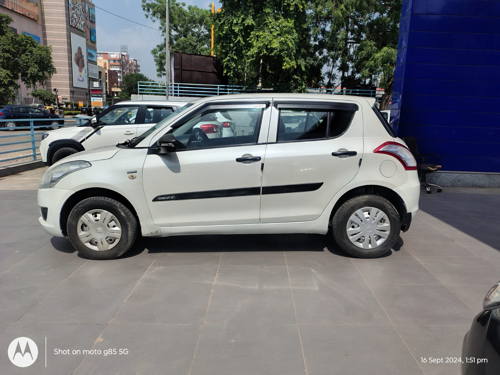 Maruti Suzuki Swift Ldi-White