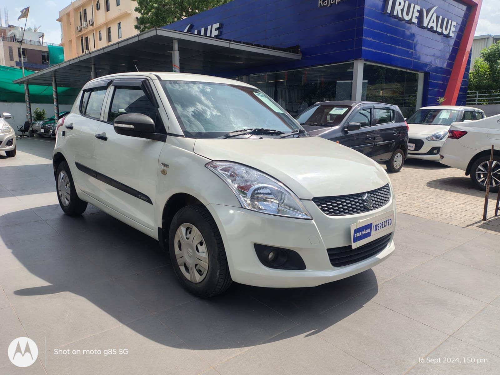 Maruti Suzuki Swift Ldi-White