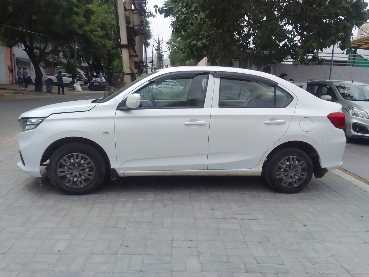 Honda Amaze 1.2 E MT