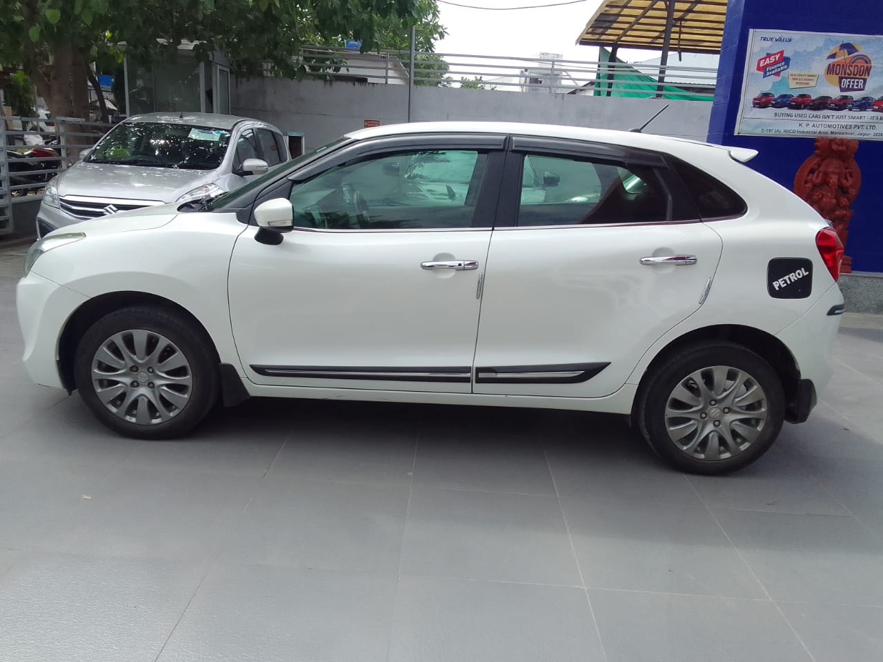 Maruti Suzuki Baleno Alpha - White