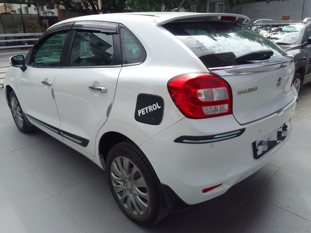 Maruti Suzuki Baleno Alpha - White