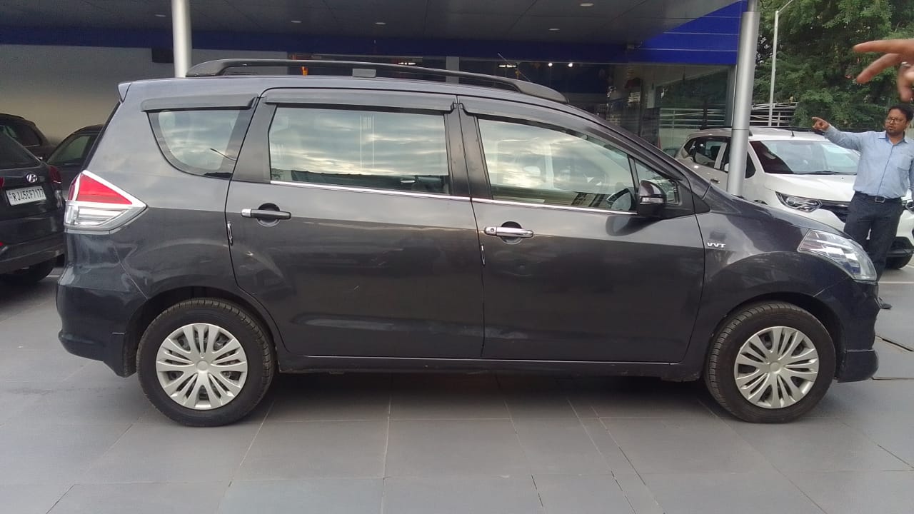 Maruti Suzuki Ertiga Vxi- Granite Grey