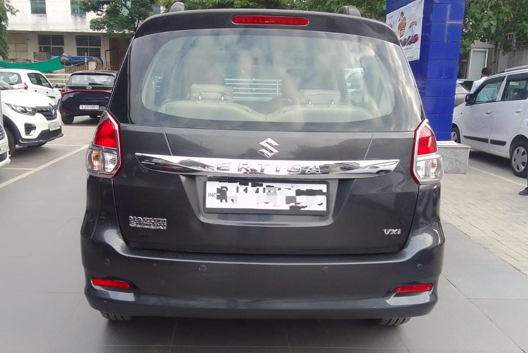 Maruti Suzuki Ertiga Vxi- Granite Grey