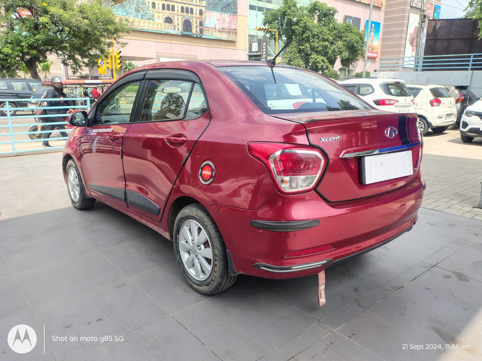 Hyundai Xcent CRDi Sx- Red