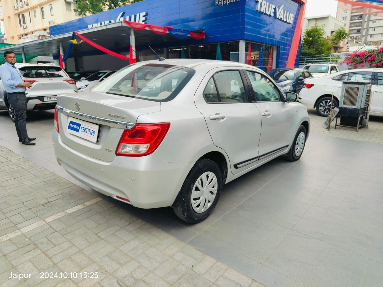 Maruti Suzuki Dzire Vdi- Silver