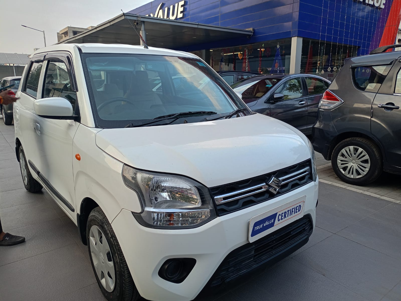 Maruti Suzuki Wagon R Vxi-White