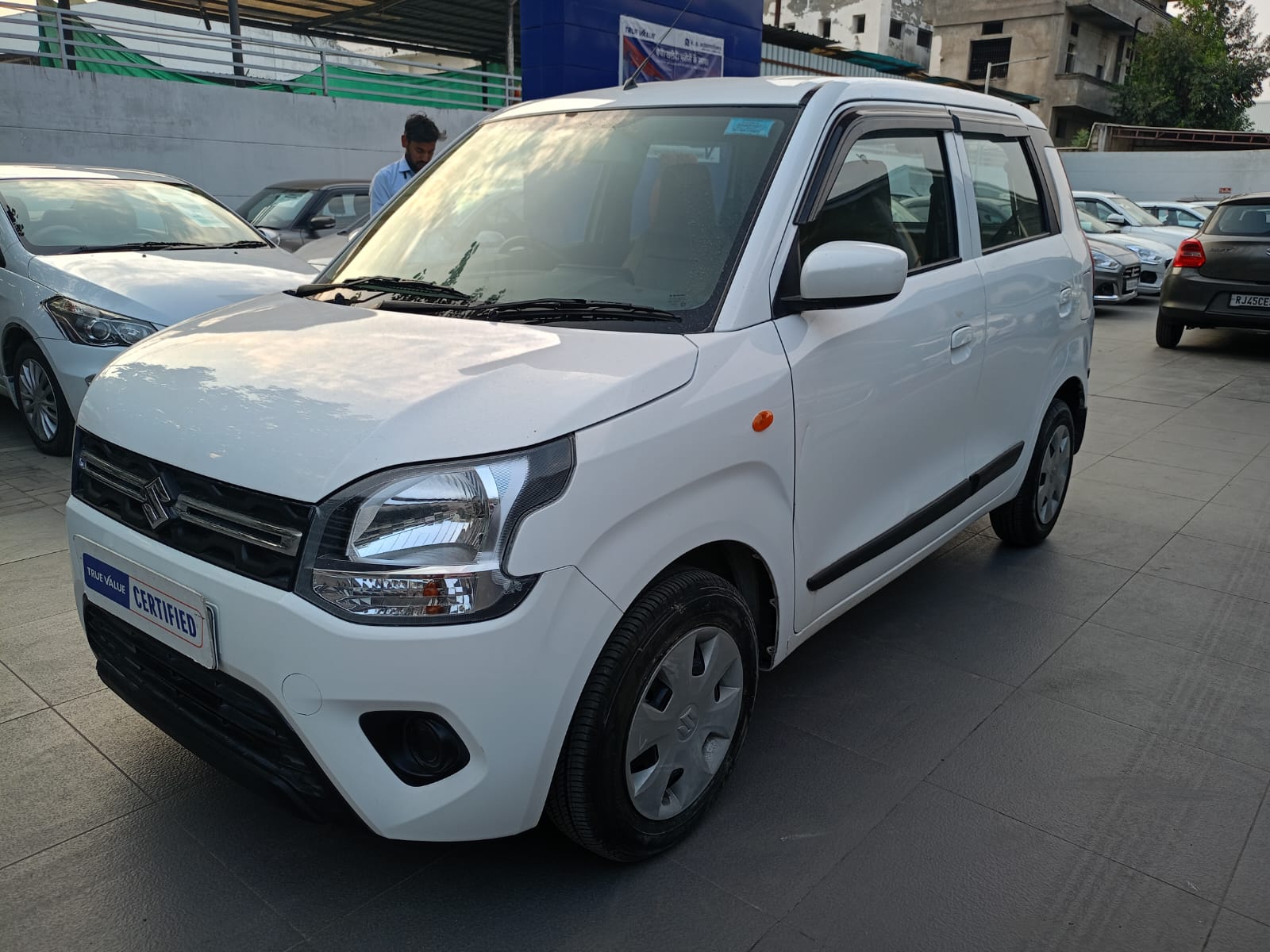 Maruti Suzuki Wagon R Vxi-White