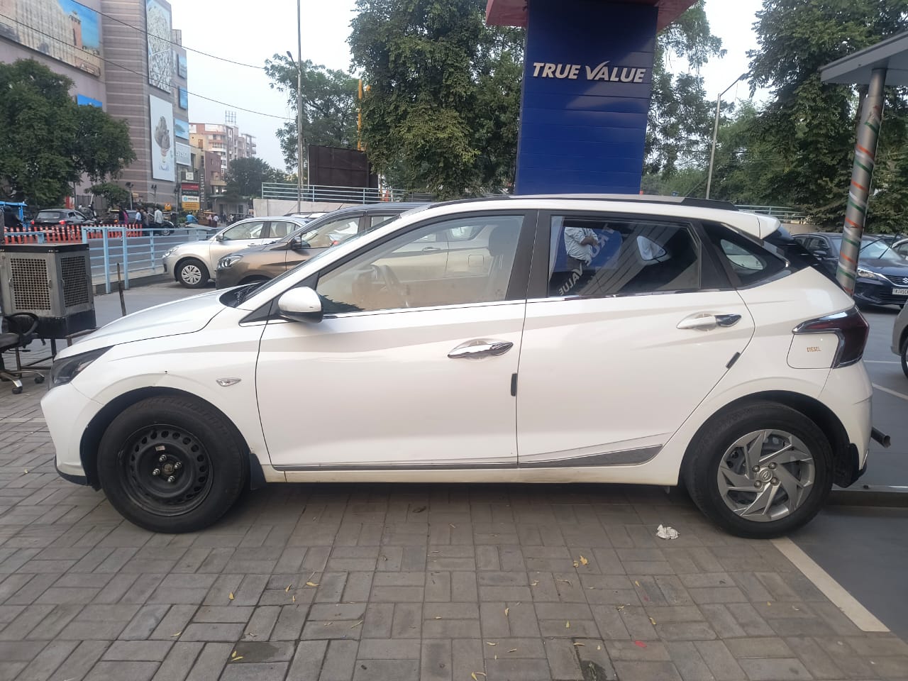 Hyundai I-20 Magna- White