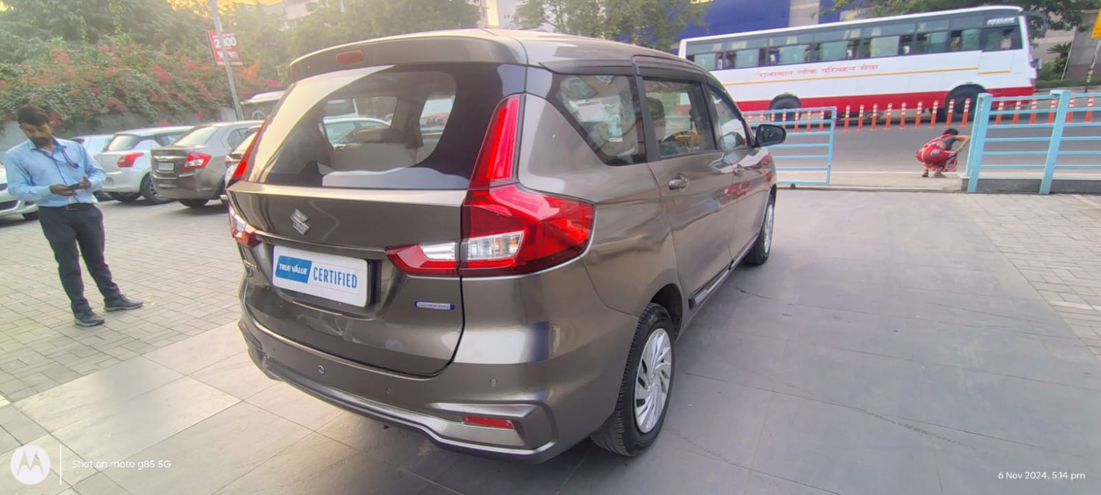 Maruti Suzuki Ertiga Smart Hybrid Vxi