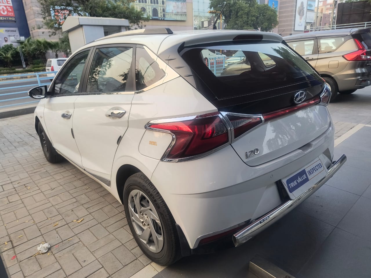 Hyundai I-20 Magna- White