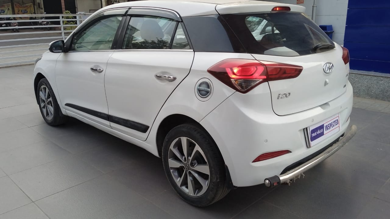 Hyundai I-20 Asta - White