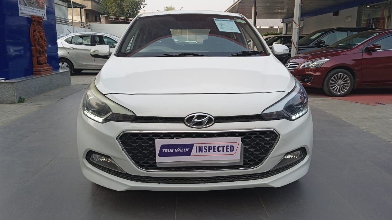 Hyundai I-20 Asta - White