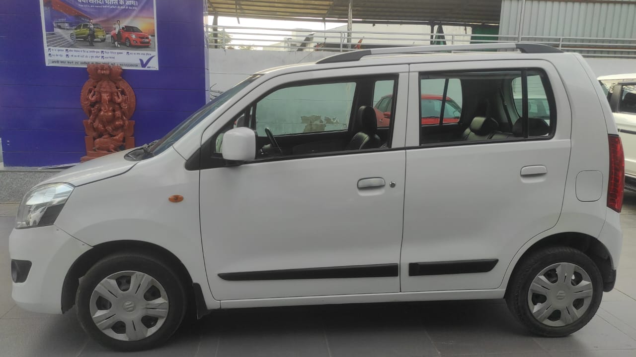 Maruti Suzuki Wagon R VXI AMT