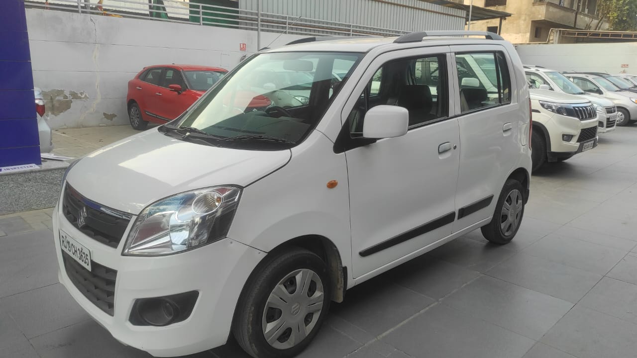 Maruti Suzuki Wagon R VXI AMT