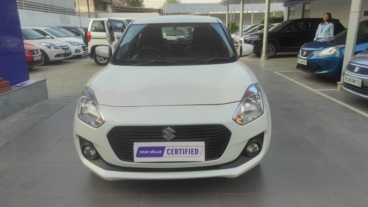 Maruti Suzuki Swift Vxi- White