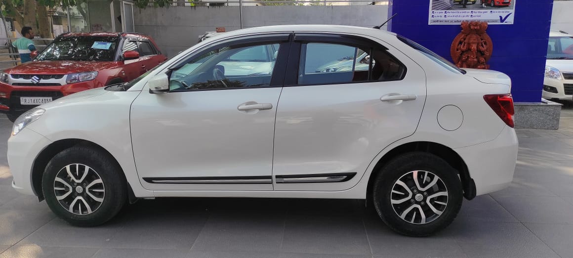 Maruti Suzuki Dzire VXI White