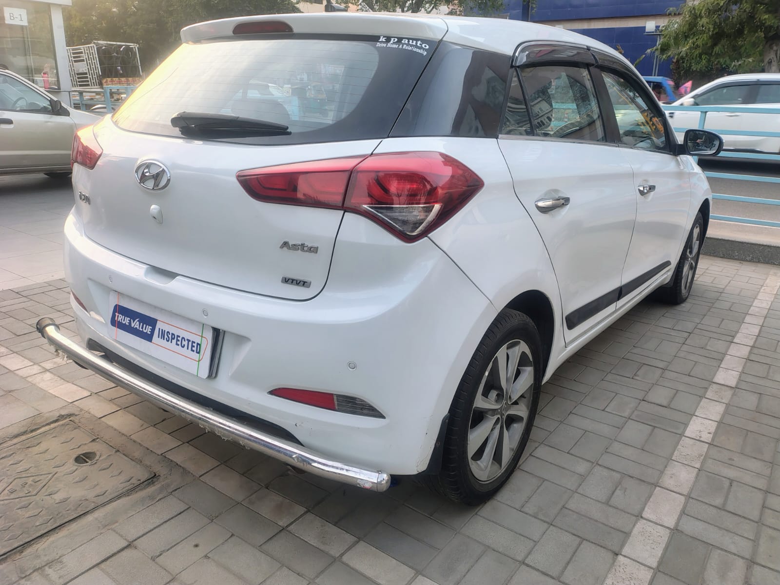 I20 Asta - White