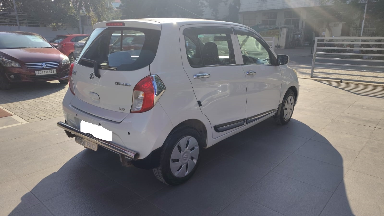 Maruti Suzuki Celerio Zxi - White