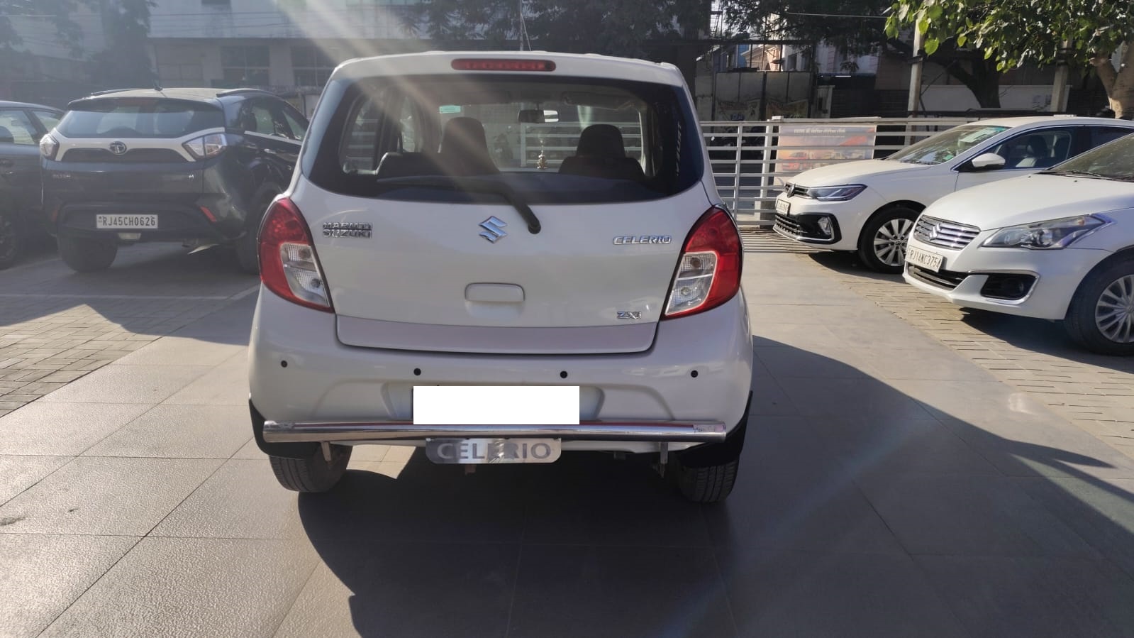 Maruti Suzuki Celerio Zxi - White