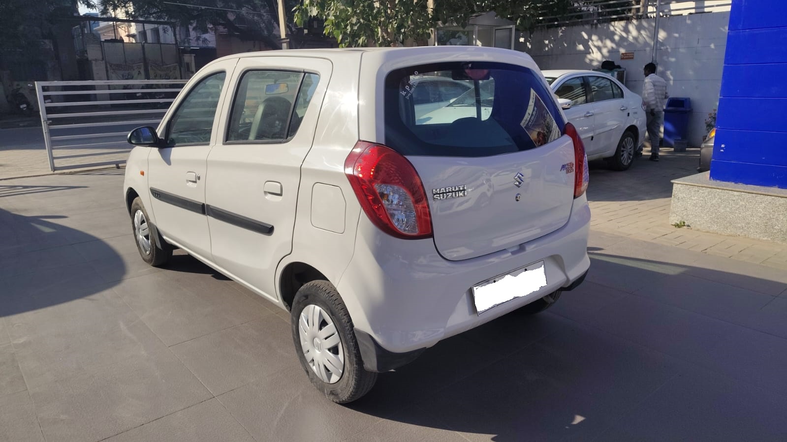 Maruti Suzuki Alto 800 LXI -White