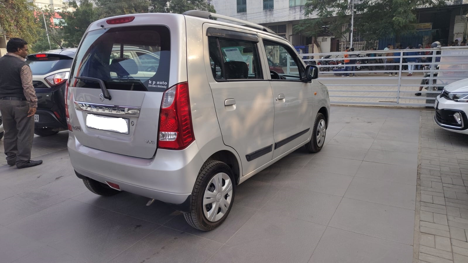 Maruti Suzuki Wagon R VXI - Silver