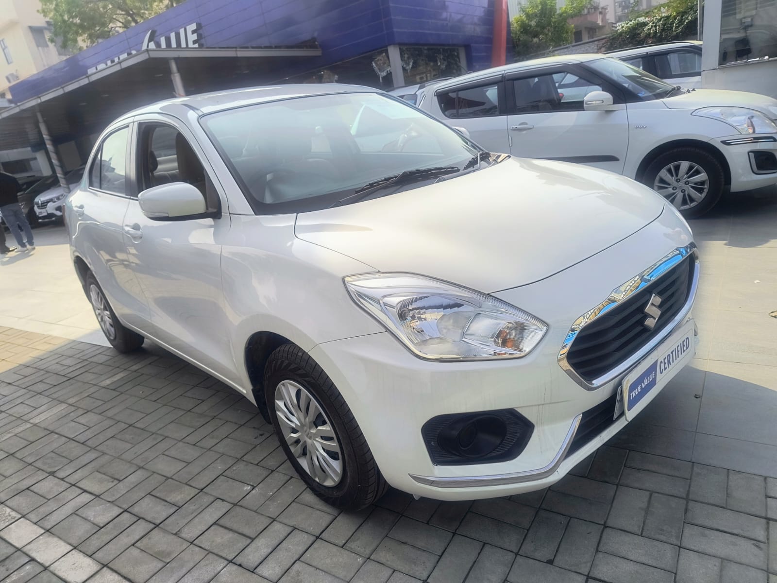 Maruti Suzuki Dzire VXI - White