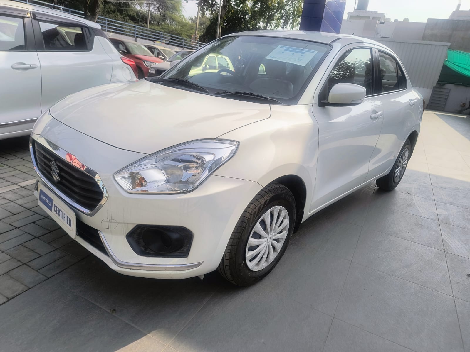 Maruti Suzuki Dzire VXI - White