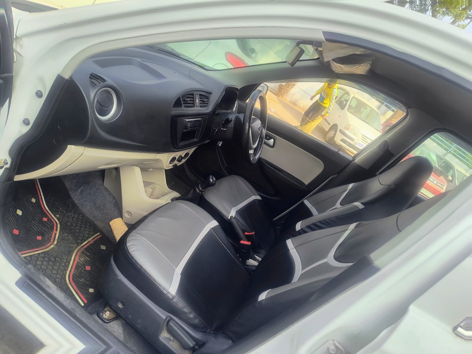 Maruti Suzuki Alto 800 LXI - White