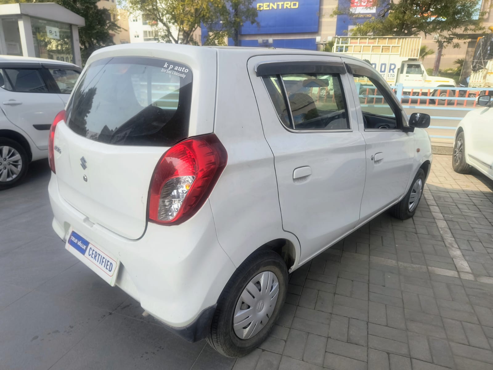 Maruti Suzuki Alto 800 LXI - White