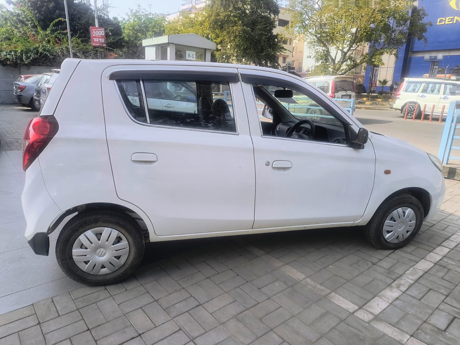 Maruti Suzuki Alto 800 LXI - White